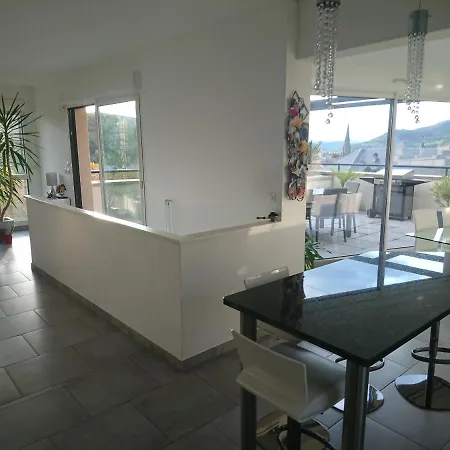 Apartman Standing *